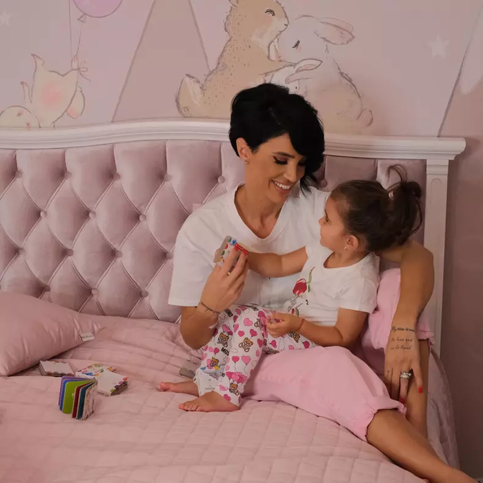 Cum arată casa în care locuiesc Adelina Pestrițu și Virgil Steblea. Vila are un living spațios și un dressing imens