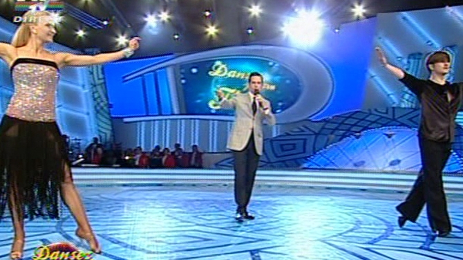 VIDEO Mihai Petre, "Banderas" de Romania! Vezi ce spectacol a facut alaturi de sotia sa pe melodia de la "Romanii au talent"!