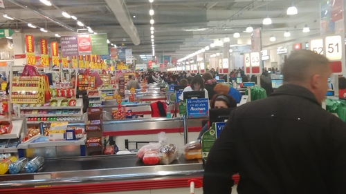 Ai rămas fără alimente? Iată care sunt magazinele și mall-urile de unde îți poți face cumpărăturile de Paște