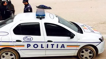 Acest cuplu a intrat cu Mercedesul pe plaja din Mamaia, iar cel mai cunoscut poliţist din România s-a aprins imediat. Ce a spus GODINĂ
