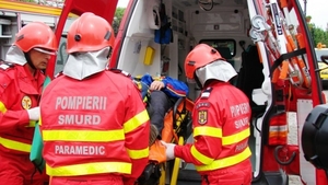 Accident pe DN2B, în Buzău! Un autobuz cu 40 de pasageri la bord a derapat