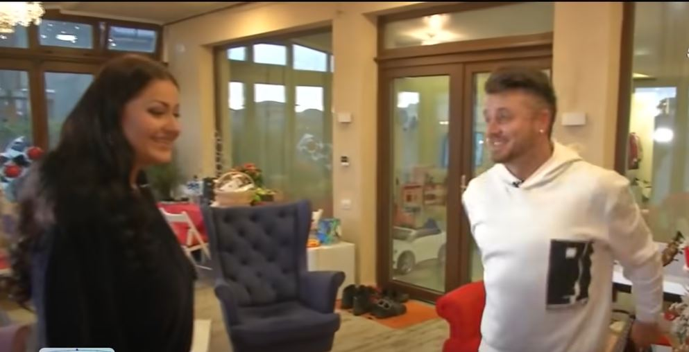 Gabriela Cristea și Tavi Clonda, în casa din Corbeanca