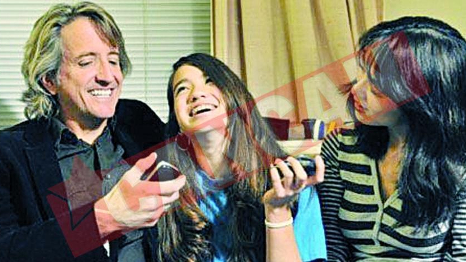 A trimis peste 14.000 de SMS-uri intr-o luna