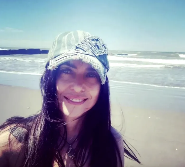 Cum poți să arăți ca o adolescentă de 20 de ani, chiar dacă buletinul spune că ai 60. Rețeta dezvăluită de Alejandra Marisa Rodríguez, femeia care a cucerit Argentina și întreaga lume