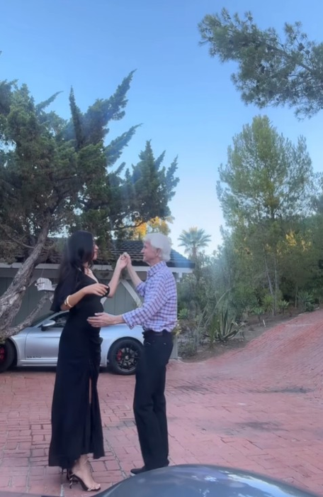 Diana, o tânără de 25 de ani, s-a îndrăgostit de un bărbat de 76 de ani! Povestea care a stârnit un val de controverse