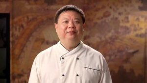 Chef John gătește pește dulce acrișor: rețeta imperială care aduce prosperitate la masă