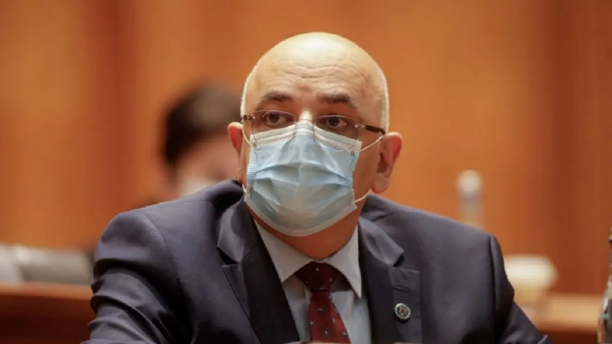 Raed Arafat, anunț pentru toți românii. Ce recomandări are șeful DSU, pentru cei care vor să-și cumpere concedii în străinătate