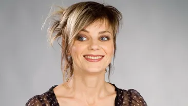 Gianina Corondan a imbatranit si are riduri! Vezi cum arata la 43 de ani fosta prezentatoare TV