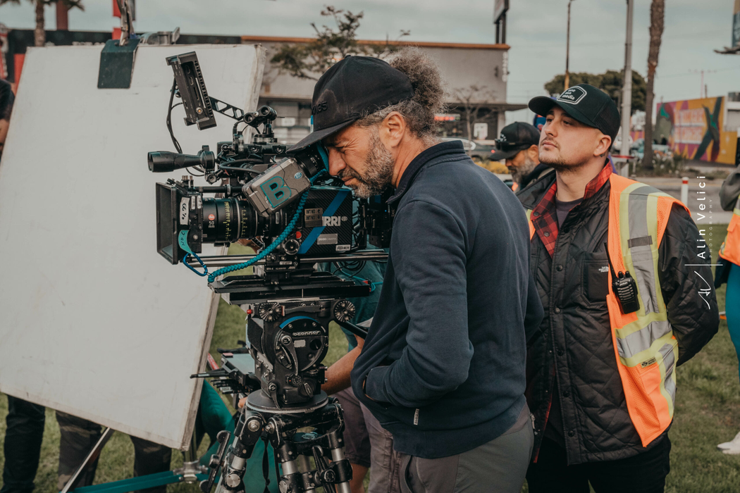 Miami Bici 2, filmul în care joacă și superstarul Danny Trejo, este prezent în cinematografe din 24 noiembrie, iar biletele se găsesc pe miamibici.ro