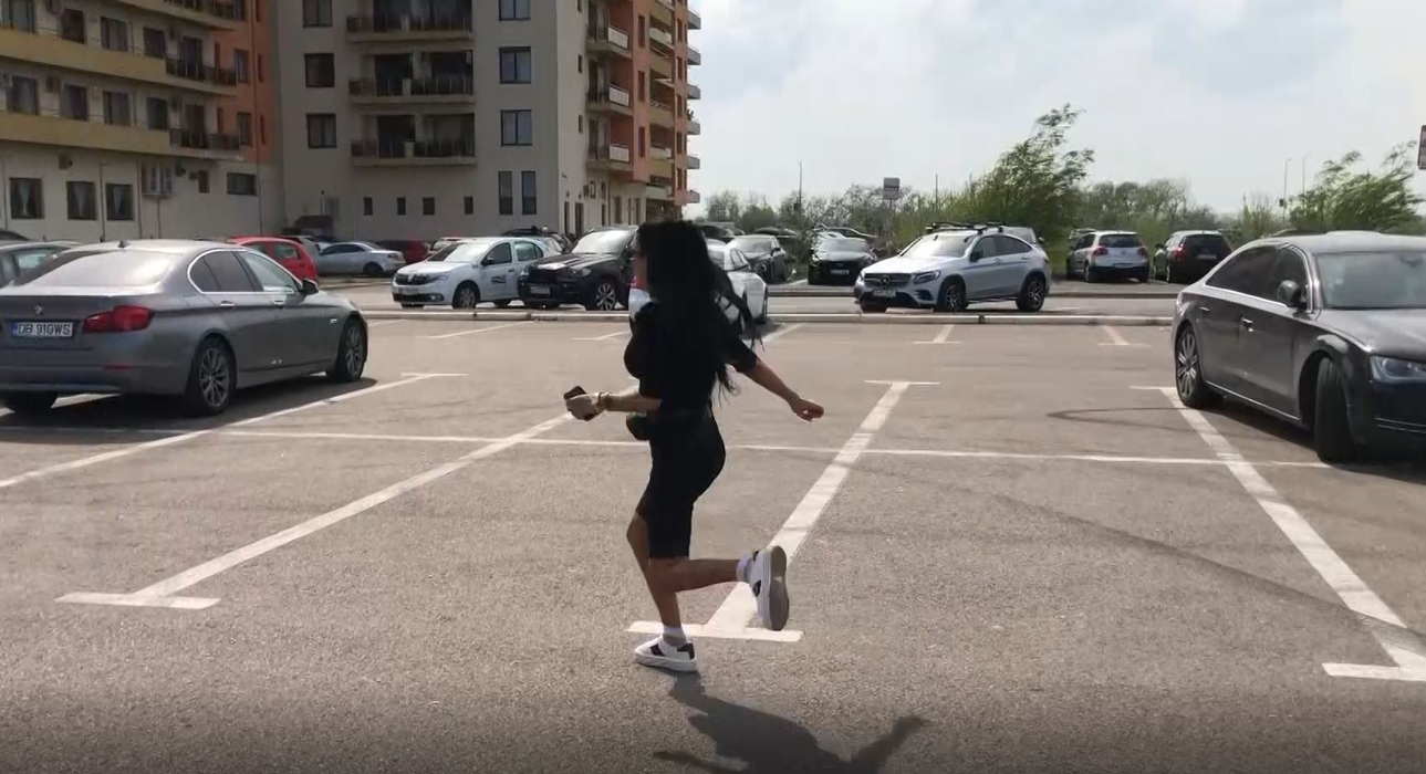 Daniela Crudu a făcut show în stradă, la Mamaia (Foto: CANCAN.RO)