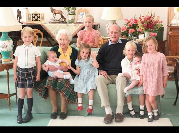 Regina Elisabeta a II-a, scrisoare de adio lăsată pe sicriul soțului ei. Cum s-a semnat și care este imaginea de la funeraliile Prințului Philip care a cutremurat milioane de oameni | FOTO