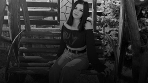 BREAKING | Ioana, o tânără de 18 ani din Suceava, și-a pus capăt zilelor. Fata ar fi avut o idilă cu șeful Poliției din Broșteni