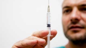 Sase persoane care s-au vaccinat impotriva gripei porcine s-au imbolnavit de narcolepsie!