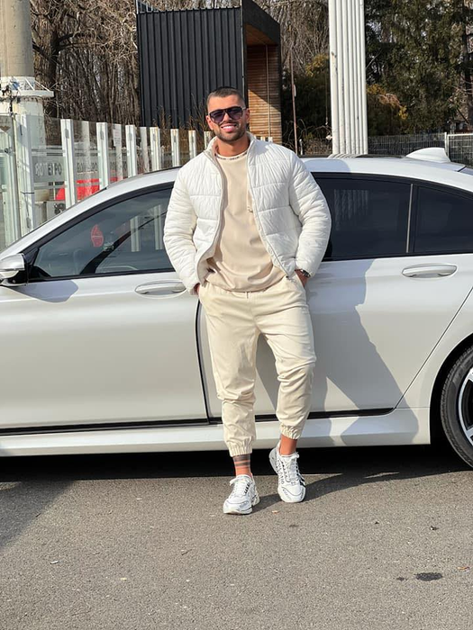 Cum arăta Teo Cosmin de la Insula iubirii 2025 pe vremea când nu avea fațete sau mușchi. Fanii Antena 1 nu l-ar fi recunoscut