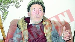 Rafuiala cu pusca in barul satesc