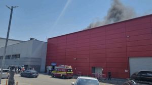 S-a aflat! De unde a pornit, de fapt, incendiul de la AFI Cotroceni? O persoană a fost dusă la spital