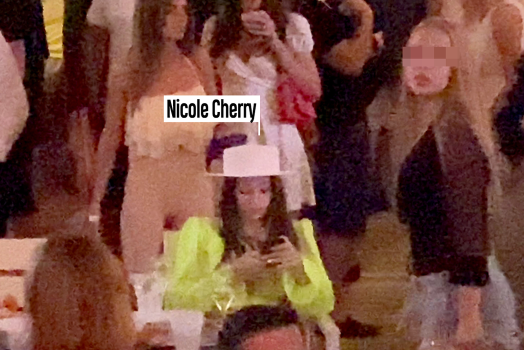 Viitoarea mămică Nicole Cherry, la LOFT
