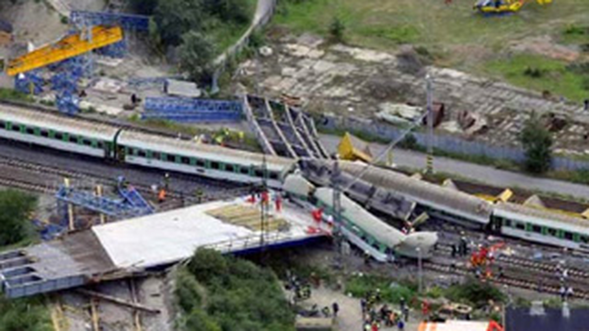 Cel putin 25 de raniti, in urma coliziunii dintre doua trenuri, in nordul Poloniei