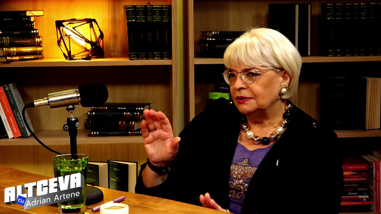 Irina Margareta Nistor este invitata lui Adrian Artene în podcastul difuzat astăzi, de la ora 19:00 pe canalul de YouTube "Altceva cu Adrian Artene" (Foto: captură video)