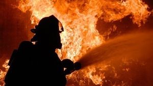 Incendiu puternic în Braşov! Groapa de gunoi, în flăcări