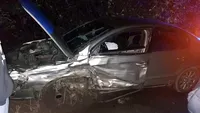 Având doar lenjerie intimă pe el, un preot beat a provocat un accident violent în Prahova. Doi tineri nevinovați au fost răniți. Cât a fost alcoolemia părintelui