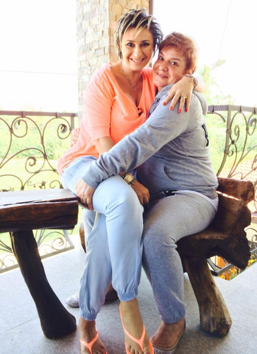 Anamaria Prodan și Laurențiu Reghecampf s-au umplut de bani grație Ionelei Prodan. Cum a fost posibil