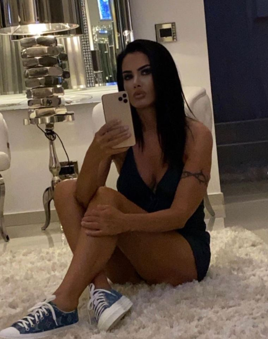 Oana Zăvoranu nici nu se gândește sămeargă la vot (Foto: Instagram)