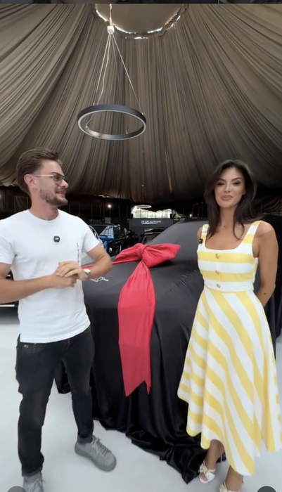 Ramona Olaru și-a schimbat mașina. Vedeta de la Neatza cu Răzvan și Dani conduce acum un SUV de lux