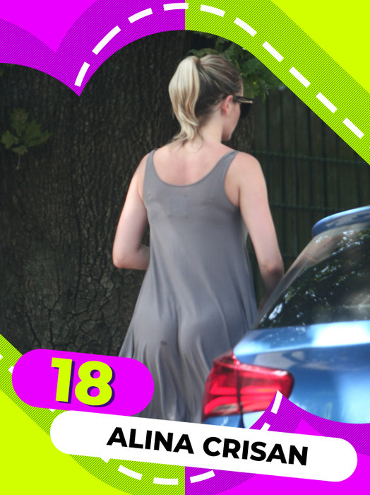 TOP 30 vedete cu lenjeria intimă la vedere. Sună periculos… Bianca Drăguşanu, Iuliana Pepe şi Andreea Bănică trageţi fusta mai jos!