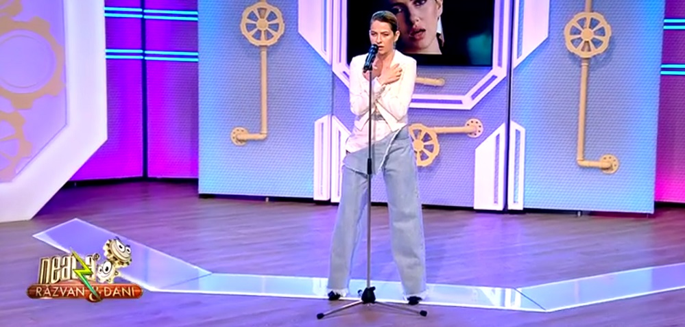 Lidia Buble, certată de Dani Oțil, după ce a venit fără sutien și cu blugii rupți la TV: „Tu, îmbracă-te!”