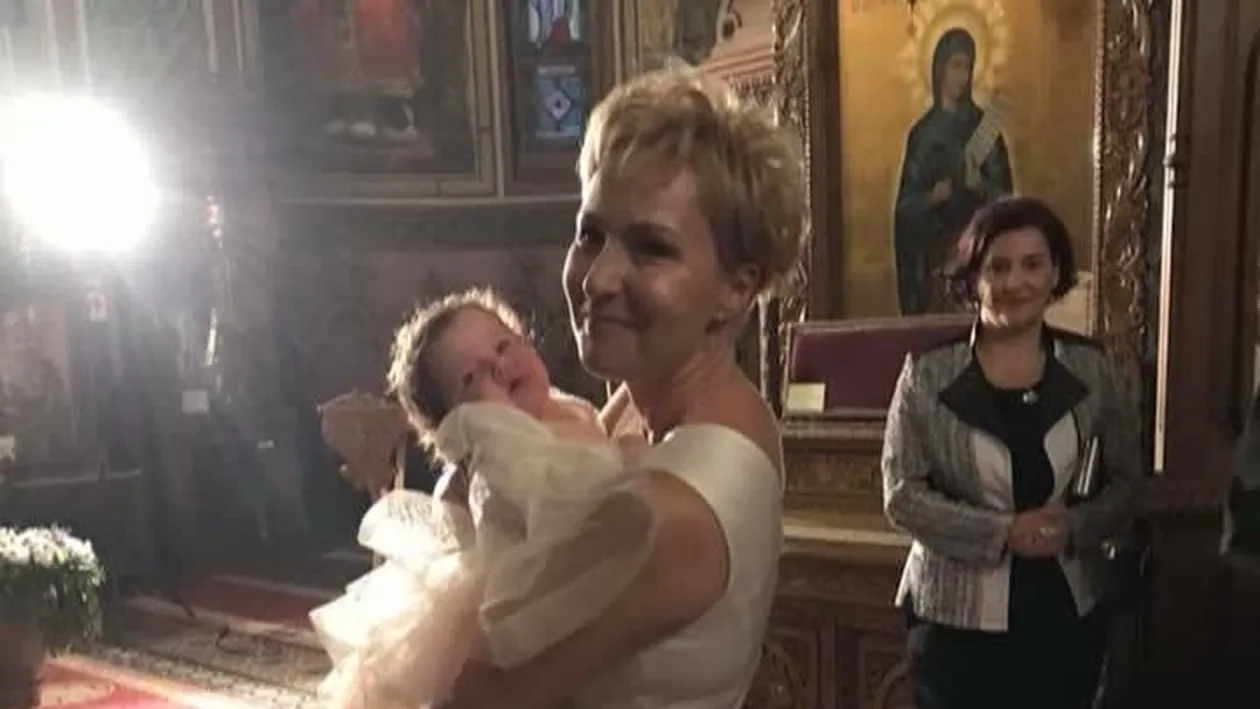 Dana Chera și-a botezat fetița! Ce nume i-au ales micuței