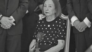 „Deschid geamul să mângâi ursul, că poate scap de tine. Cam ăsta e mesajul!” Ce gest a făcut 'Puișorul' la adresa Rodicăi Stănoiu, în timpul vacanței