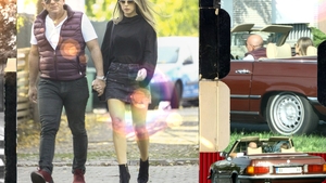 “Aroganța” Roxanei Nemeș după ce a fost luată în vizor de Andreea Tonciu. A ieșit la plimbare cu iubitul în mașina despre care sexy-bruneta spunea că ar costa 3000 €, cât tenișii ei