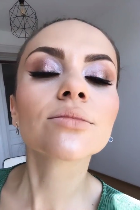Primele imagini de la nunta Gabrielei Cristea! Cum s-a machiat nașa, Cristina Șișcanu