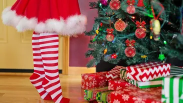 Capitala s-a umplut de brazi naturali. Comercianții au prețuri pentru fiecare buzunar. Cât costa unul