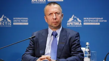 Unul dintre cei mai bogați oameni din Rusia a fost găsit mort în casă. Lângă el era un pistol