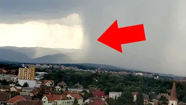 Fenomen meteorologic foarte rar și periculos în România. Cum arată și ce este un downburst