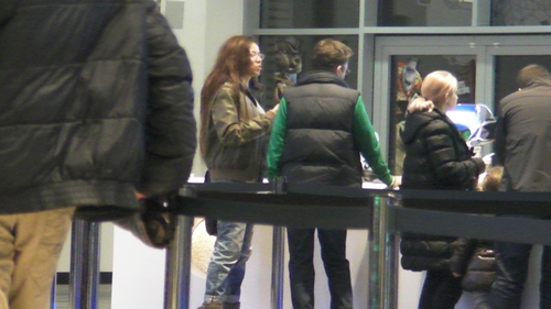 Nadine a iesit la mall ca sa se laude cu noul ei Look! Si-a pus extensii XXL!