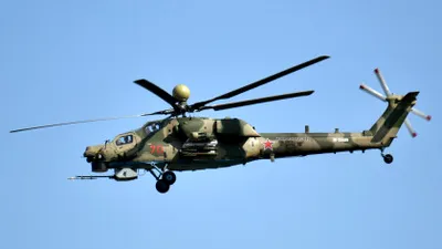 Momentul în care o dronă de 450$ lovește un elicopter de 19 mil.$