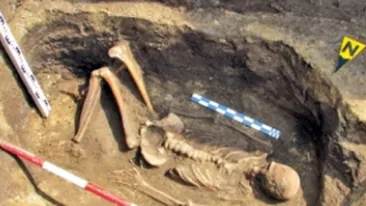 Mormant vechi de 4.500 de ani, descoperit in comuna Aricestii Rahtivani din Prahova