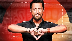 Așa se ”electrizează” la Survivor! Ce pune pe limbă Daniel Pavel fix înainte de a începe filmările pentru show-ul de la PRO TV! Medicul l-a avertizat, el o comite
