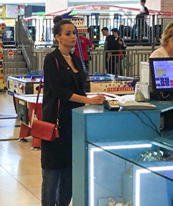 Anca Serea a mers într-un mall din București