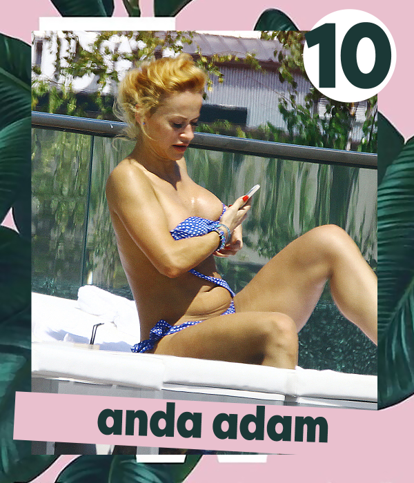 Top 30 sexy-vedete care își „controlează” bustul în public