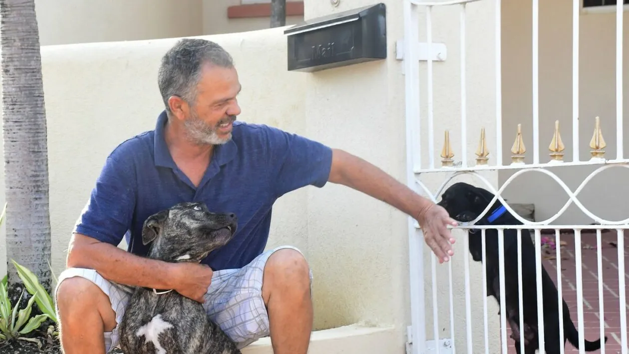 Tatăl cântăreței Rihanna a murit. Ronald Fenty avea 70 de ani