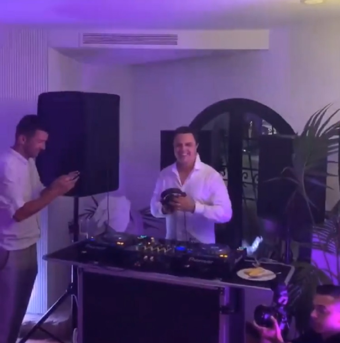 Markus a mixat la propria nuntă