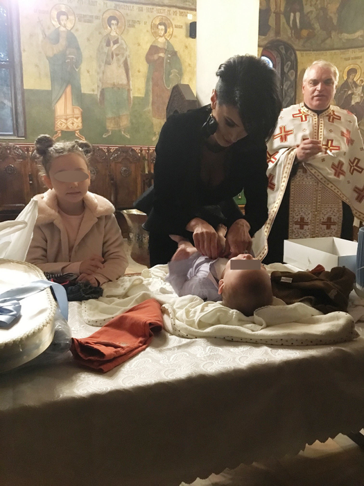 ADELINA PESTRIŢU a devenit naşă pentru a doua oară! Imagini de senzaţie cu iubita lui SPEAK