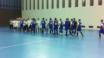 Adrian Enache, Dani Otil si Kamara au facut senzatie pe teren! I-au batut pe politicieni la fotbal!