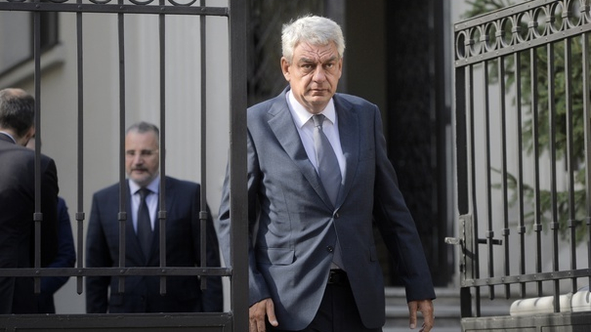 MIHAI TUDOSE susţine că preţul carburantului nu a crescut din cauza accizei!