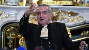 Gigi Becali tună și fulgeră, după ce încă un fotbalist de la FCSB a fost testat pozitiv. Pe cine dă vina patronul roș-albaștrilor, pentru situația critică în care se află clubul