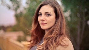 A rămas orfană la vârsta de opt ani. Atunci Nina și-a făcut un jurământ: „Mi-am promis că atunci când voi crește mare îmi voi găsi un soț ca tata și voi…”. Este incredibil ce a urmat